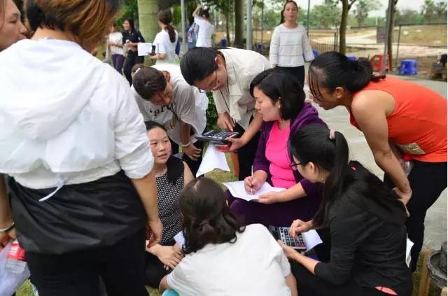 口哨發(fā)令、旗幟落下，比賽的完美呈現(xiàn)，離不開裁判員的辛苦付出，低調(diào)是他們的代名詞