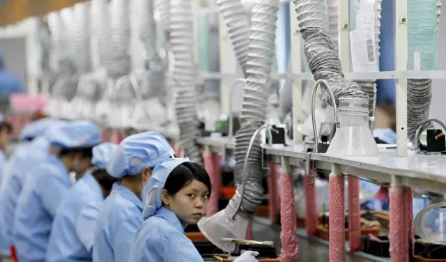 未來幾年，制造業(yè)、服務(wù)業(yè)等勞動(dòng)密集型產(chǎn)業(yè)的招工將更加困難，勞動(dòng)力成本也必將日益高漲