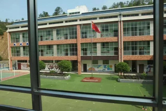 延綿大愛(ài)五百公里，廣東博皓實(shí)鷹隊(duì)情牽江西上猶縣特殊教育學(xué)校-2