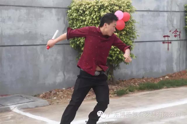 堅(jiān)韌不拔展雄風(fēng)，團(tuán)結(jié)協(xié)作顯氣魄--熱烈慶祝博皓首屆運(yùn)動(dòng)會(huì)隆重召開